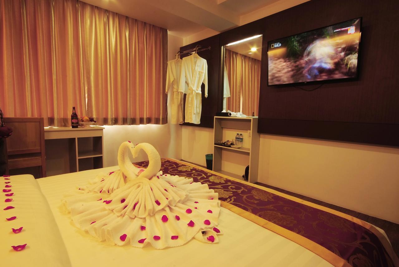 The Hotel Mawtin Rangoon Buitenkant foto